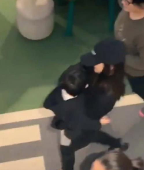 娱乐圈爆料小海绵,揭秘明星家庭生活点滴